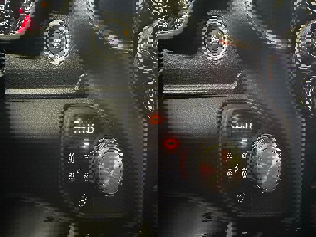 Used 2025 RAM 1500 Laramie image 23