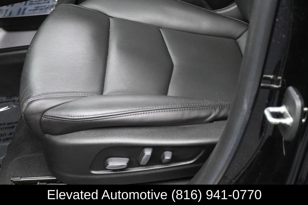 Used 2019 Cadillac XT5 Luxury AWD/4WD image 15