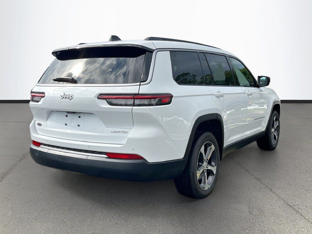 New 2026 Jeep Grand Cherokee L Limited w/ Trailer Tow Package RWD image 7