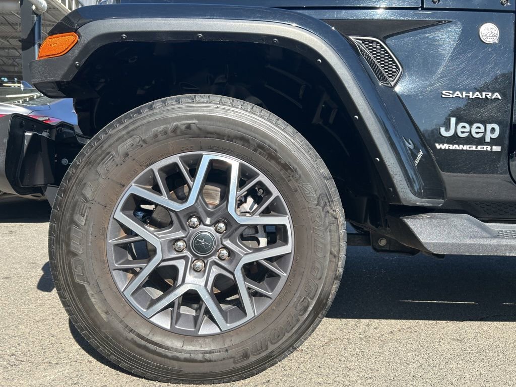 Used 2024 Jeep Wrangler Sahara image 31