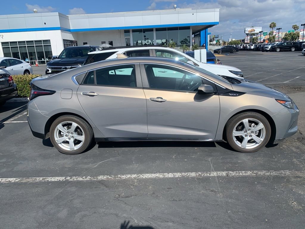 Used 2017 Chevrolet Volt LT w/ Comfort Package FWD image 8