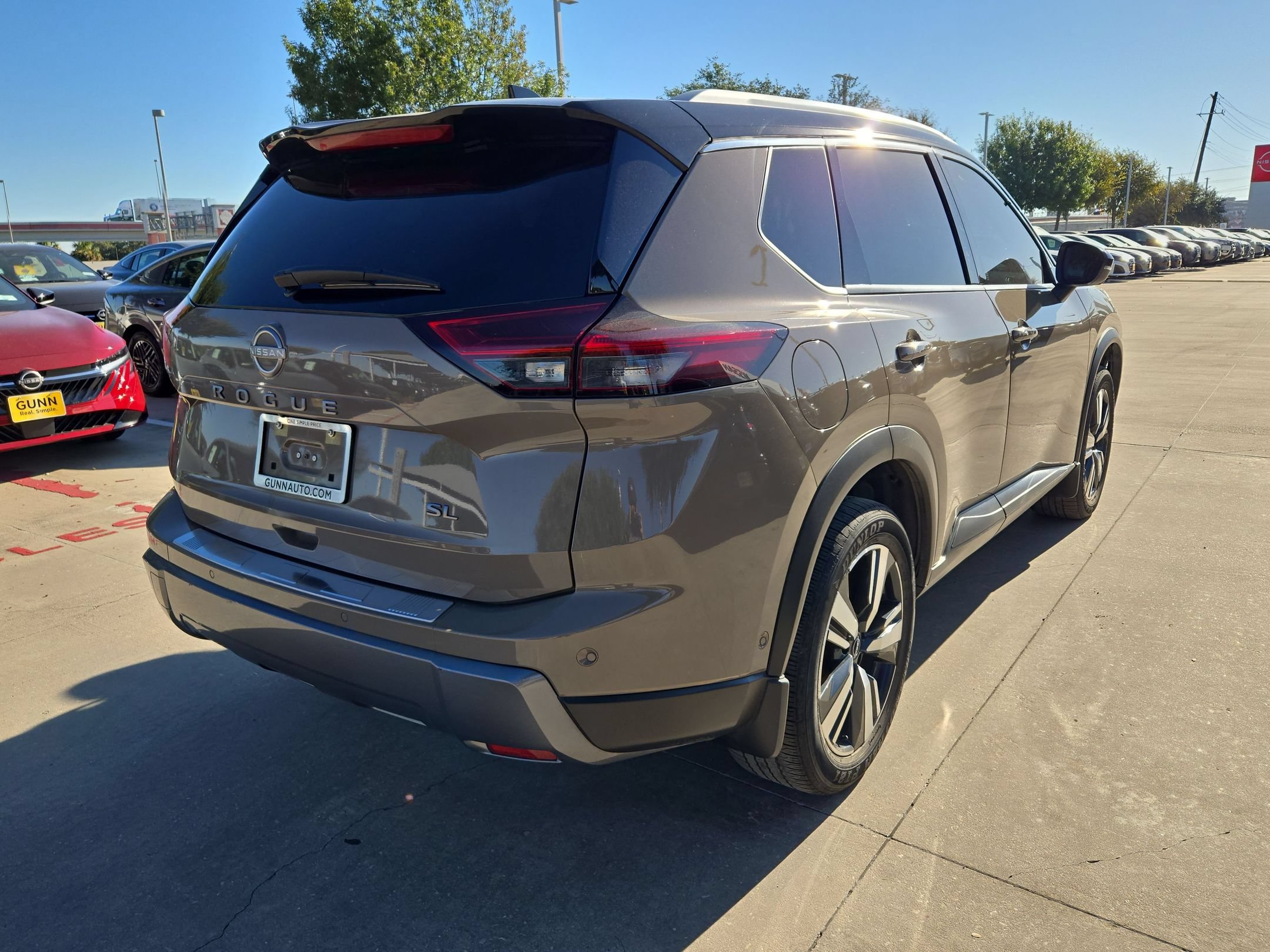 Certified 2024 Nissan Rogue SL w/ SL Premium Package FWD image 3