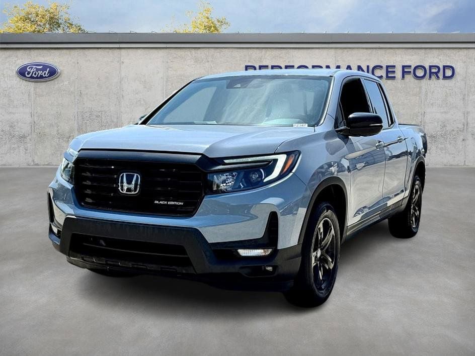 Used 2023 Honda Ridgeline Black Edition image 2