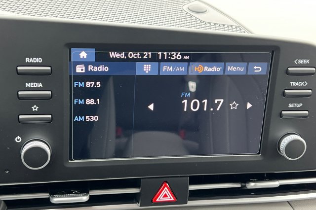 New 2026 Hyundai Elantra Hybrid FWD image 16