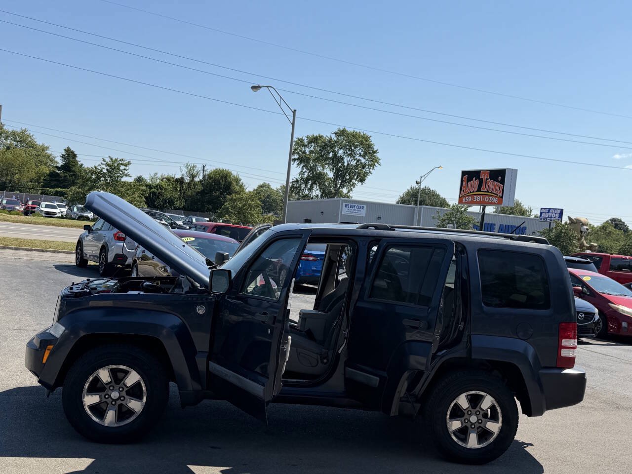 Used 2008 Jeep Liberty Sport w/ Popular Equipment Group AWD/4WD image 22
