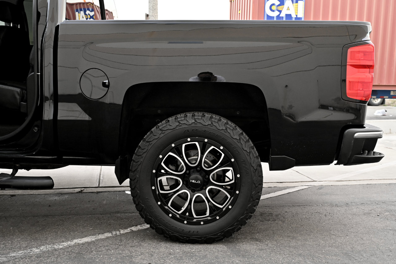 Used 2015 Chevrolet Silverado 1500 LTZ AWD/4WD image 32