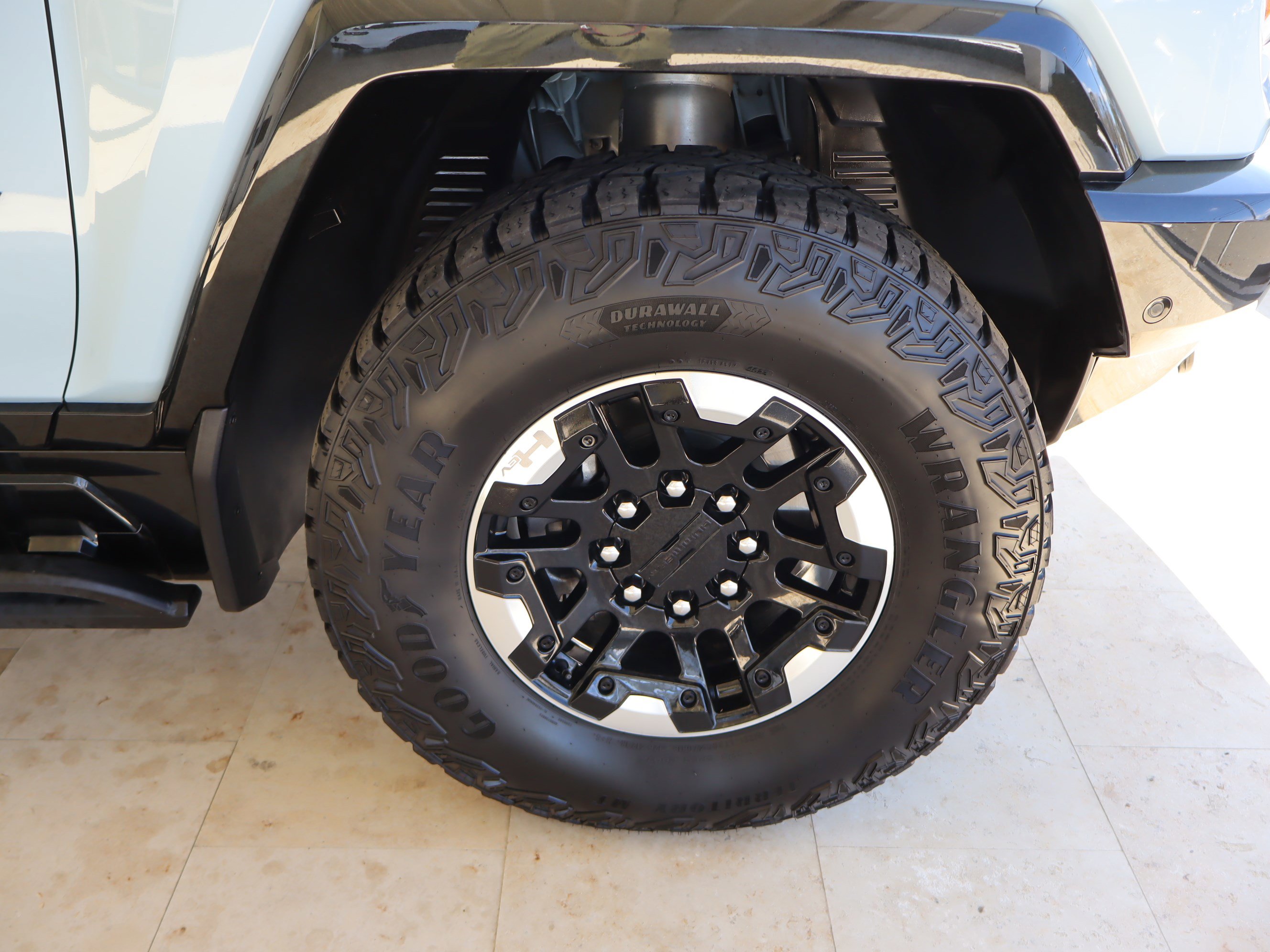 Certified 2024 GMC Hummer EV 3X w/ Extreme Off-Road Package image 43