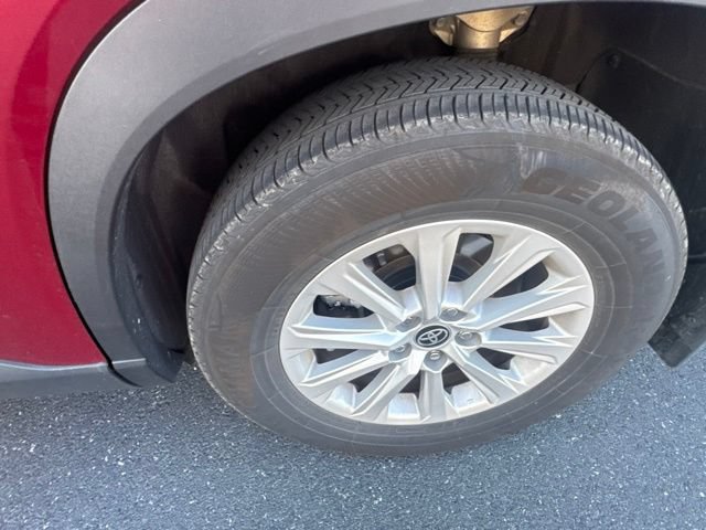 Used 2025 Toyota Grand Highlander AWD image 23