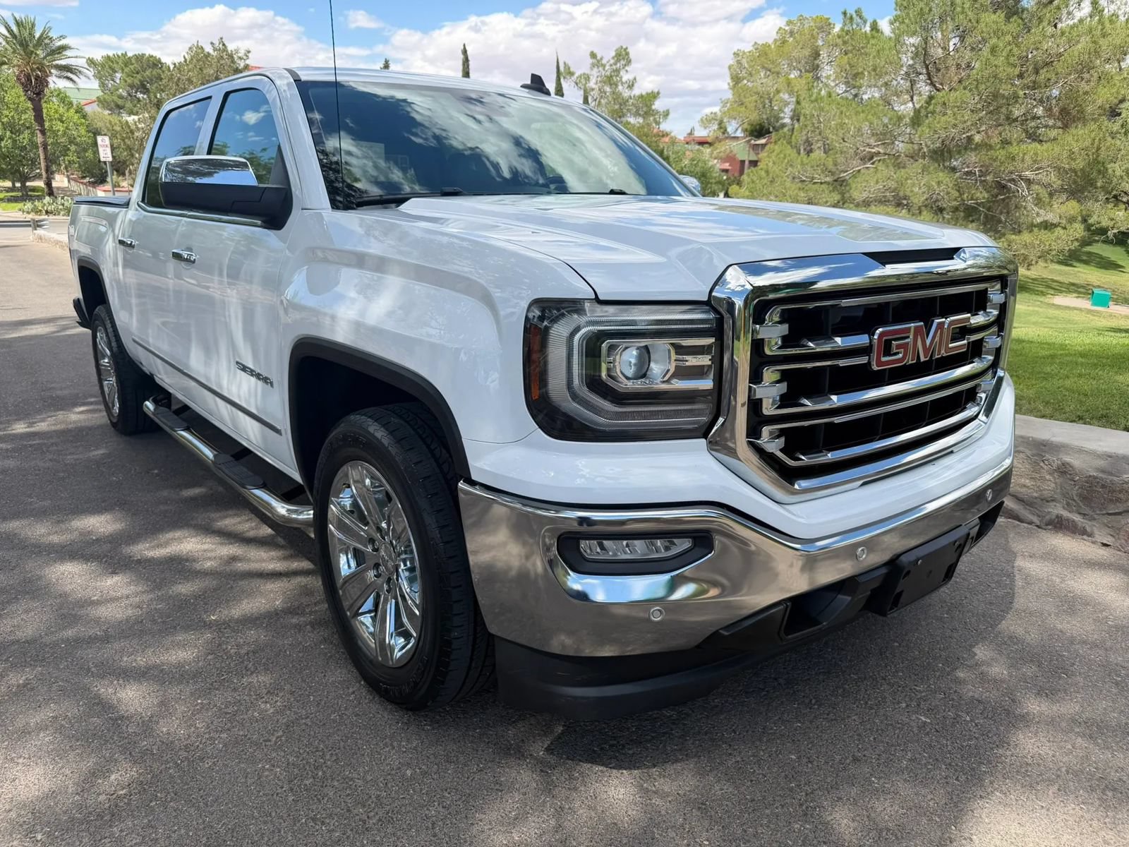 Used 2018 GMC Sierra 1500 SLT w/ Enhanced Driver Alert Package RWD image 7