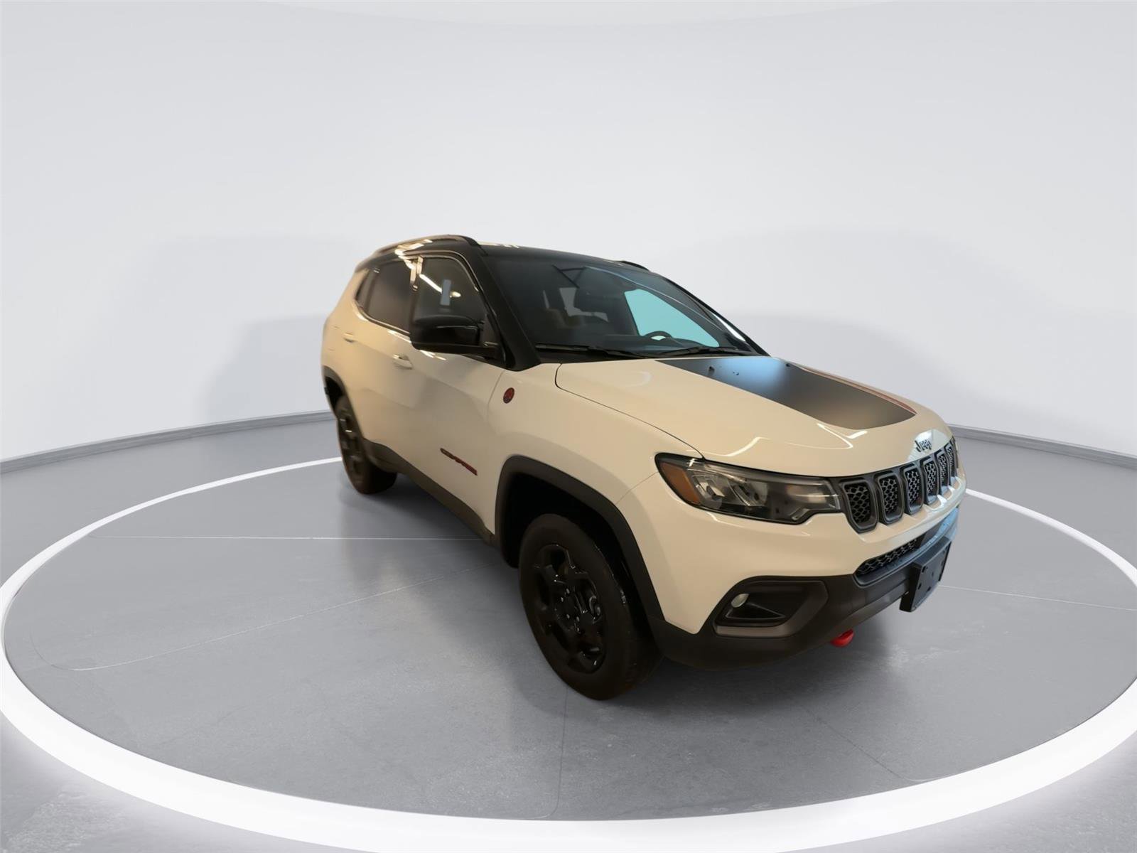 Used 2023 Jeep Compass Trailhawk w/ Sun and Sound Group image 2