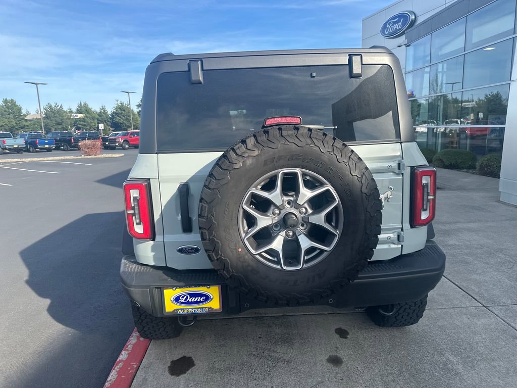 Used 2023 Ford Bronco Badlands image 3