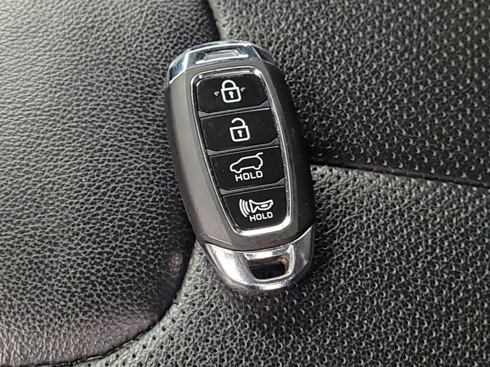 Used 2019 Hyundai Santa Fe Limited w/ Cargo Package image 32