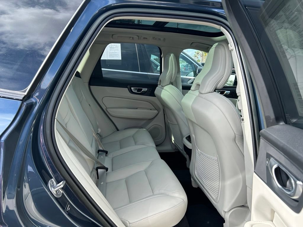 Used 2023 Volvo XC60 B5 Ultimate w/ Climate Package AWD/4WD image 43