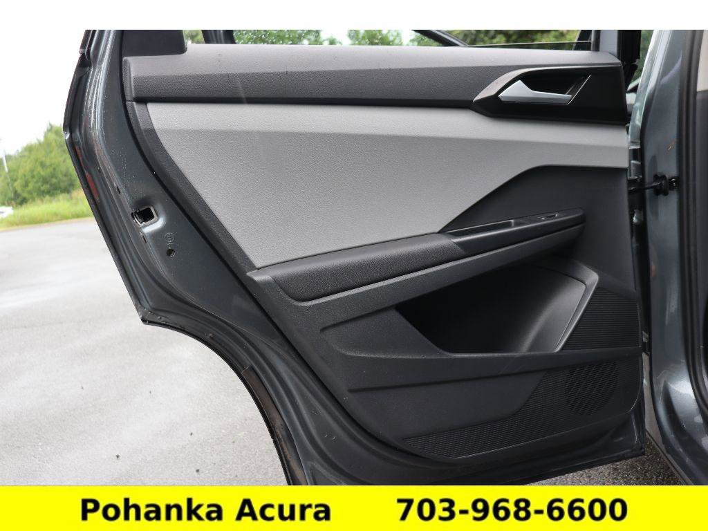 Used 2023 Volkswagen Taos SEL image 29
