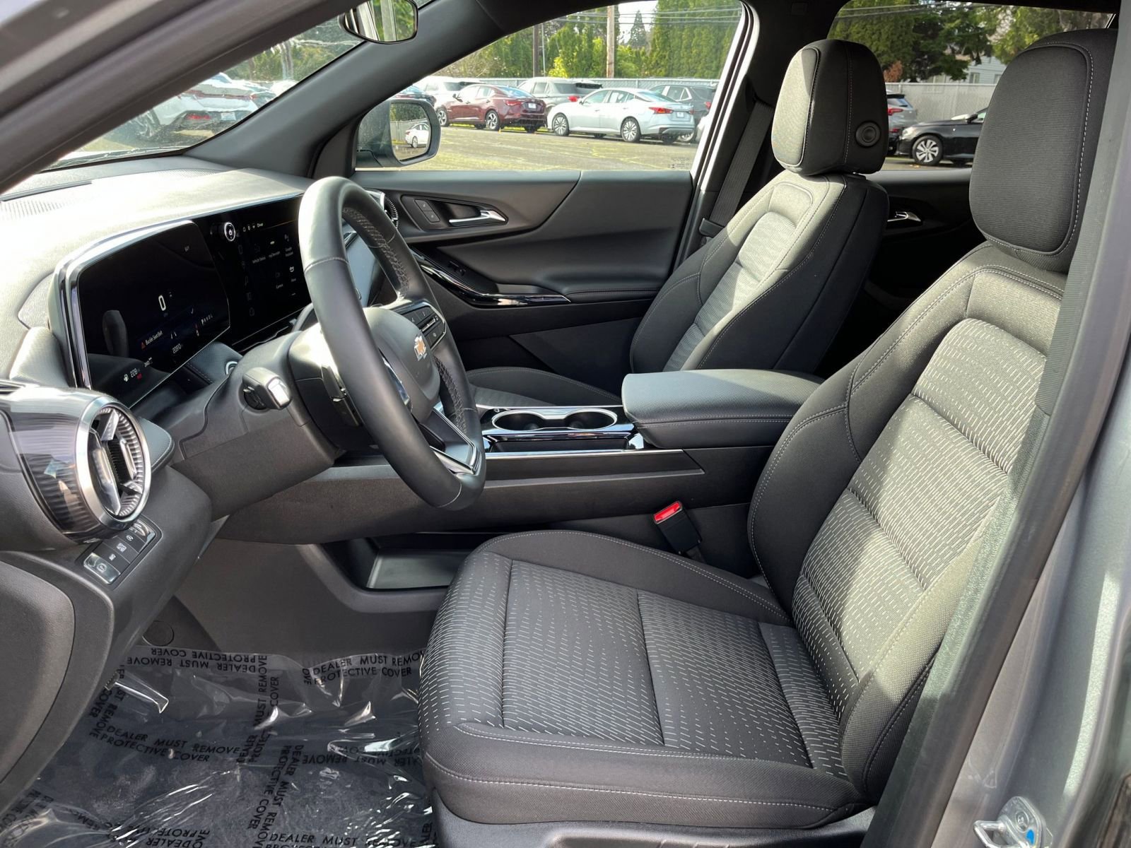 Used 2025 Chevrolet Equinox LT image 36