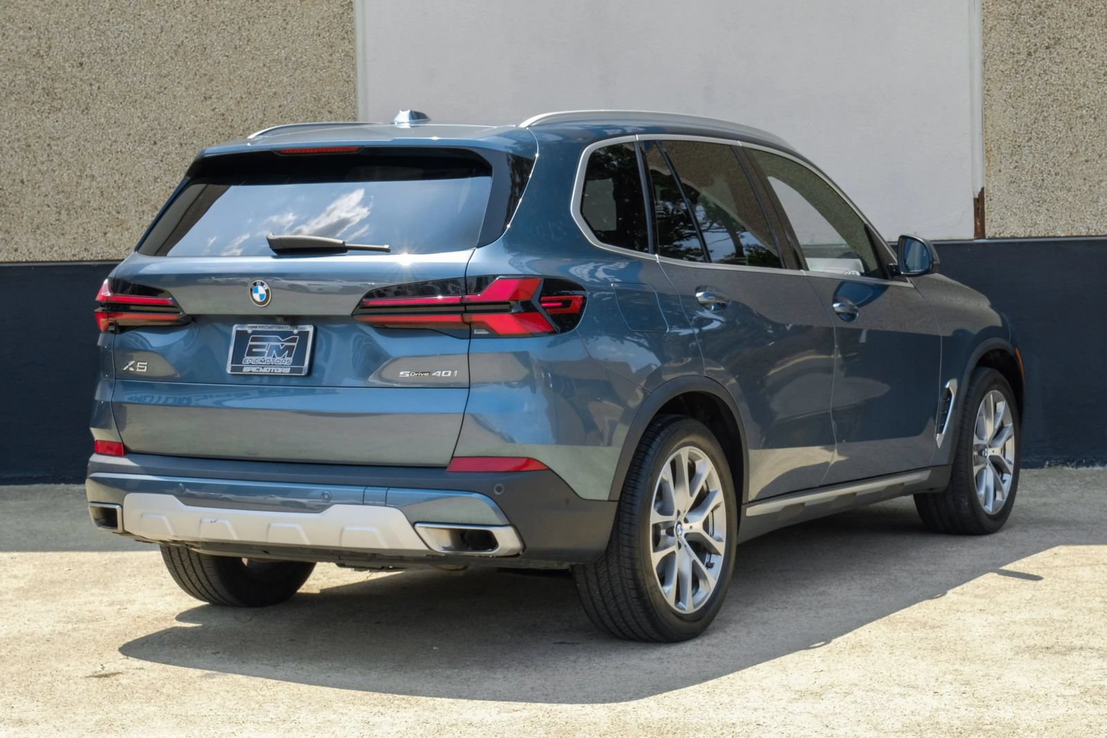 Used 2024 BMW X5 sDrive40i w/ Premium Package RWD image 8