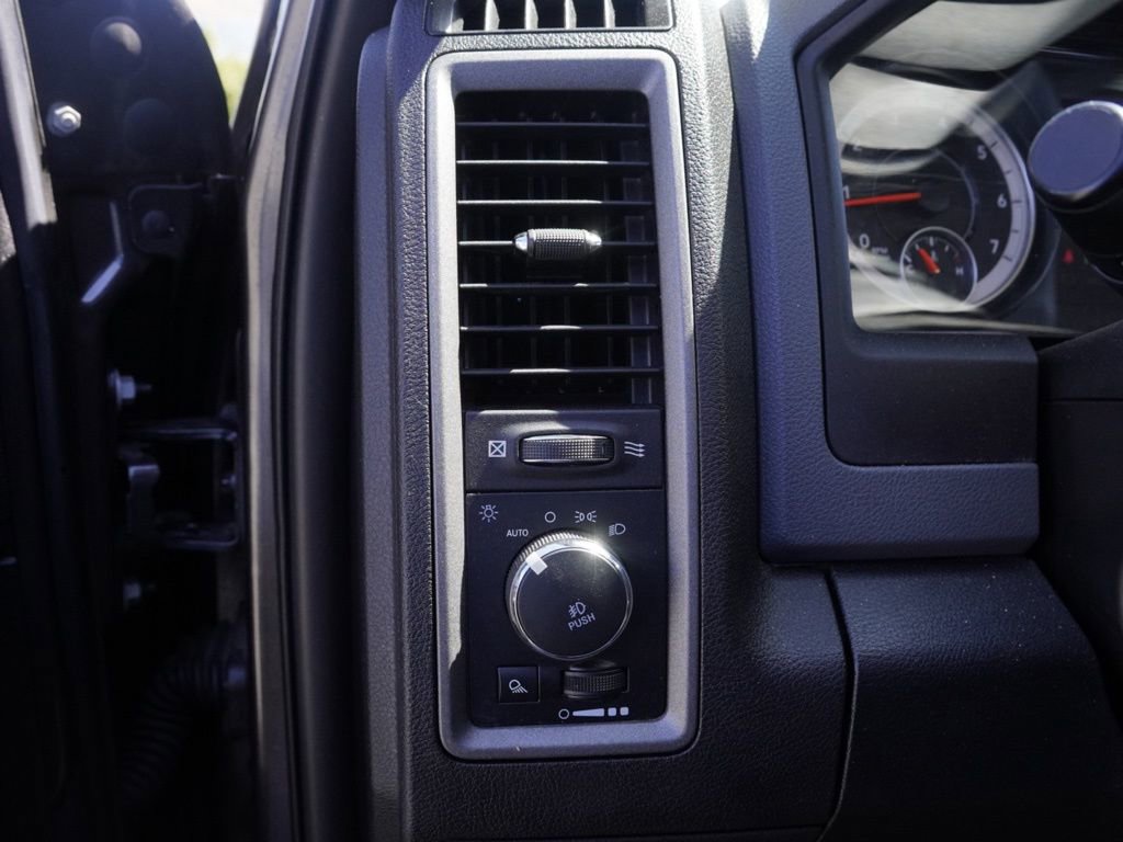 Certified 2018 RAM 1500 Express image 12