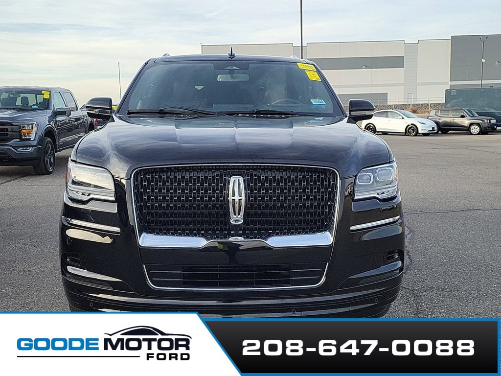 Used 2023 Lincoln Navigator Reserve image 7