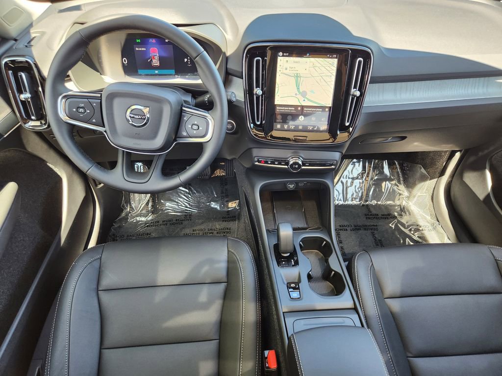 New 2026 Volvo XC40 B5 Core w/ Climate Package image 16
