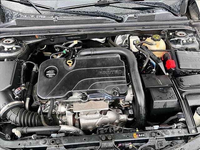 Used 2018 Chevrolet Malibu LS FWD image 11