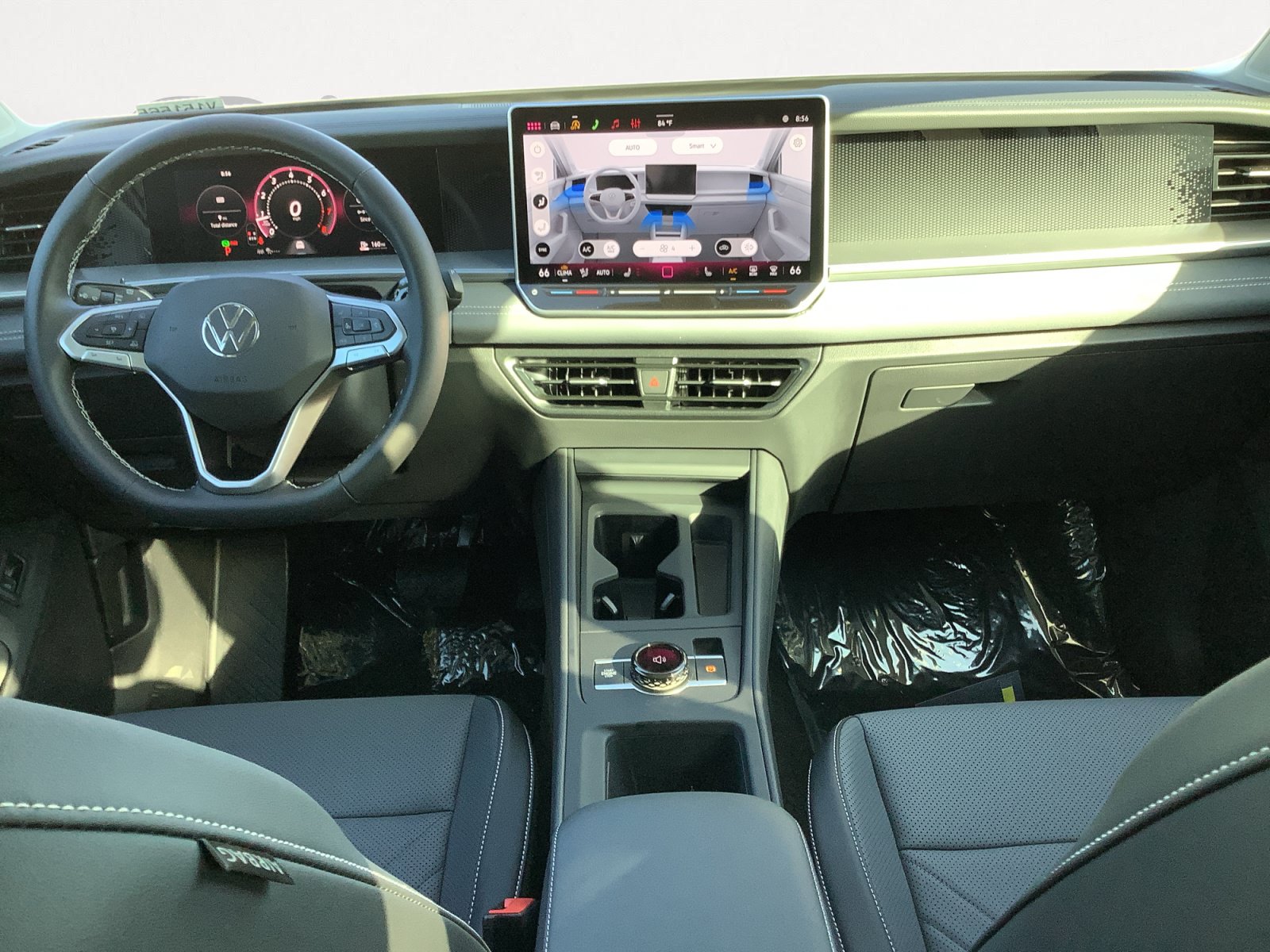 New 2026 Volkswagen Tiguan SE FWD image 13