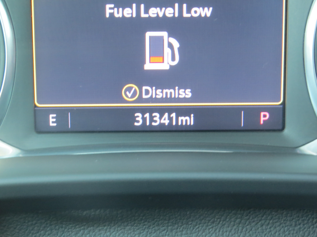 Certified 2023 GMC Acadia SLE w/ Driver Convenience Package FWD image 23