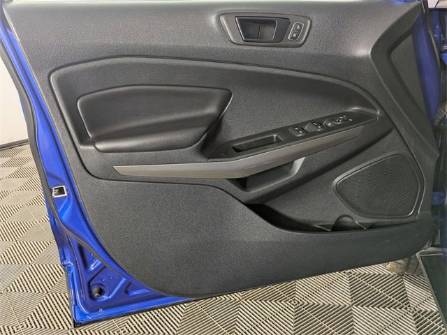 Used 2020 Ford EcoSport SES w/ SES Black Appearance Package image 12