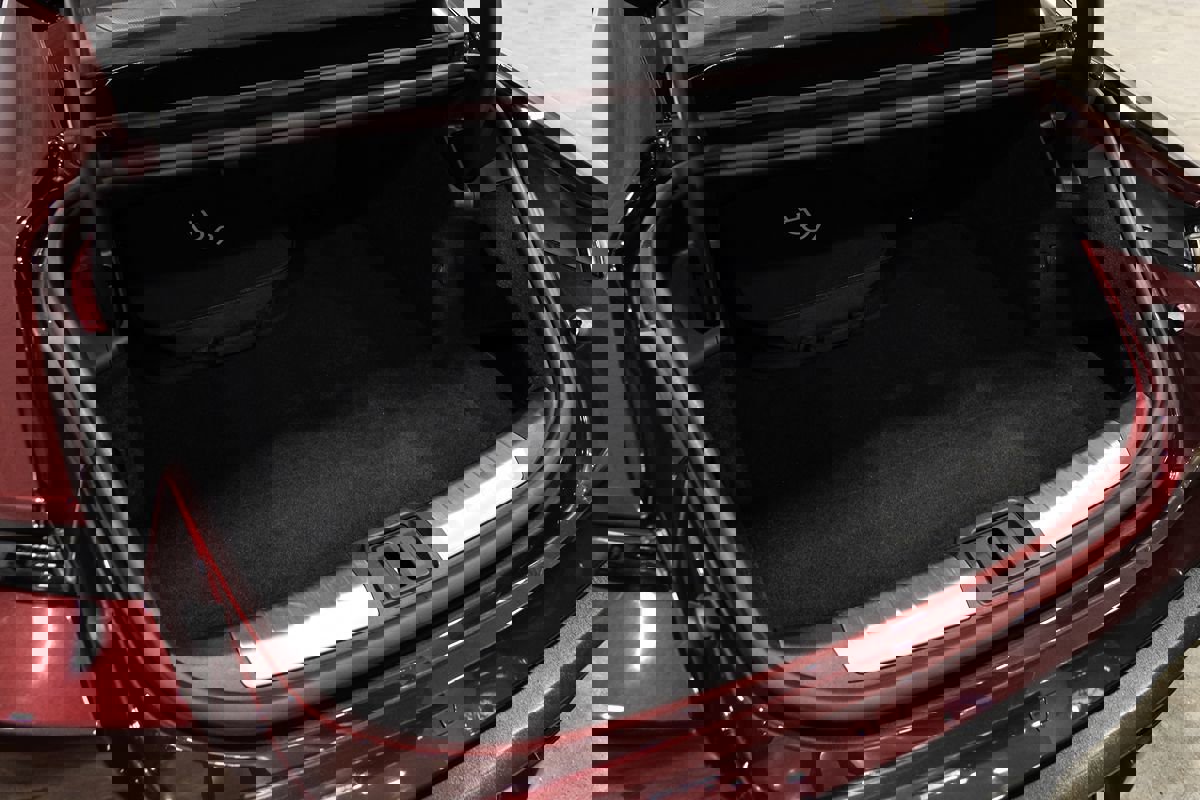 Used 2021 Porsche Taycan 4S w/ Premium Package image 55