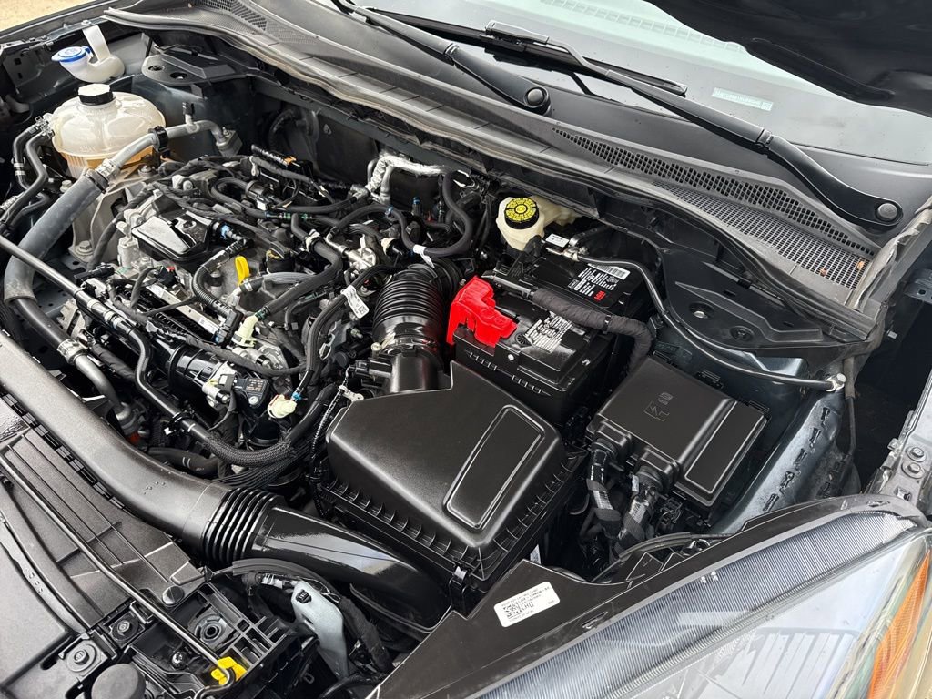 Certified 2022 Ford Escape SE w/ SE Sport Appearance Package image 30