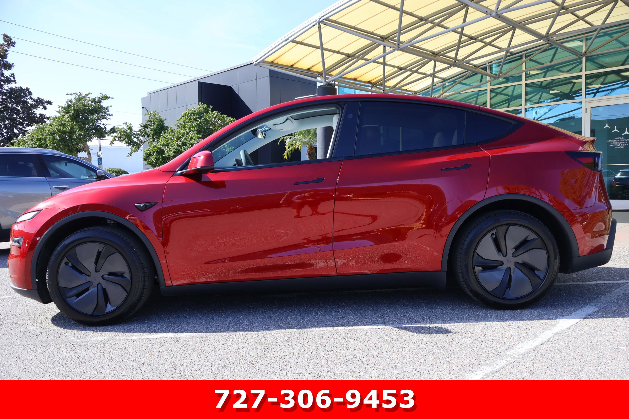 Used 2026 Tesla Model Y 2WD image 6