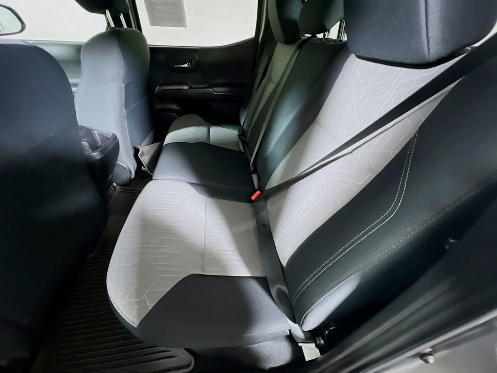 Certified 2023 Toyota Tacoma TRD Off-Road image 22