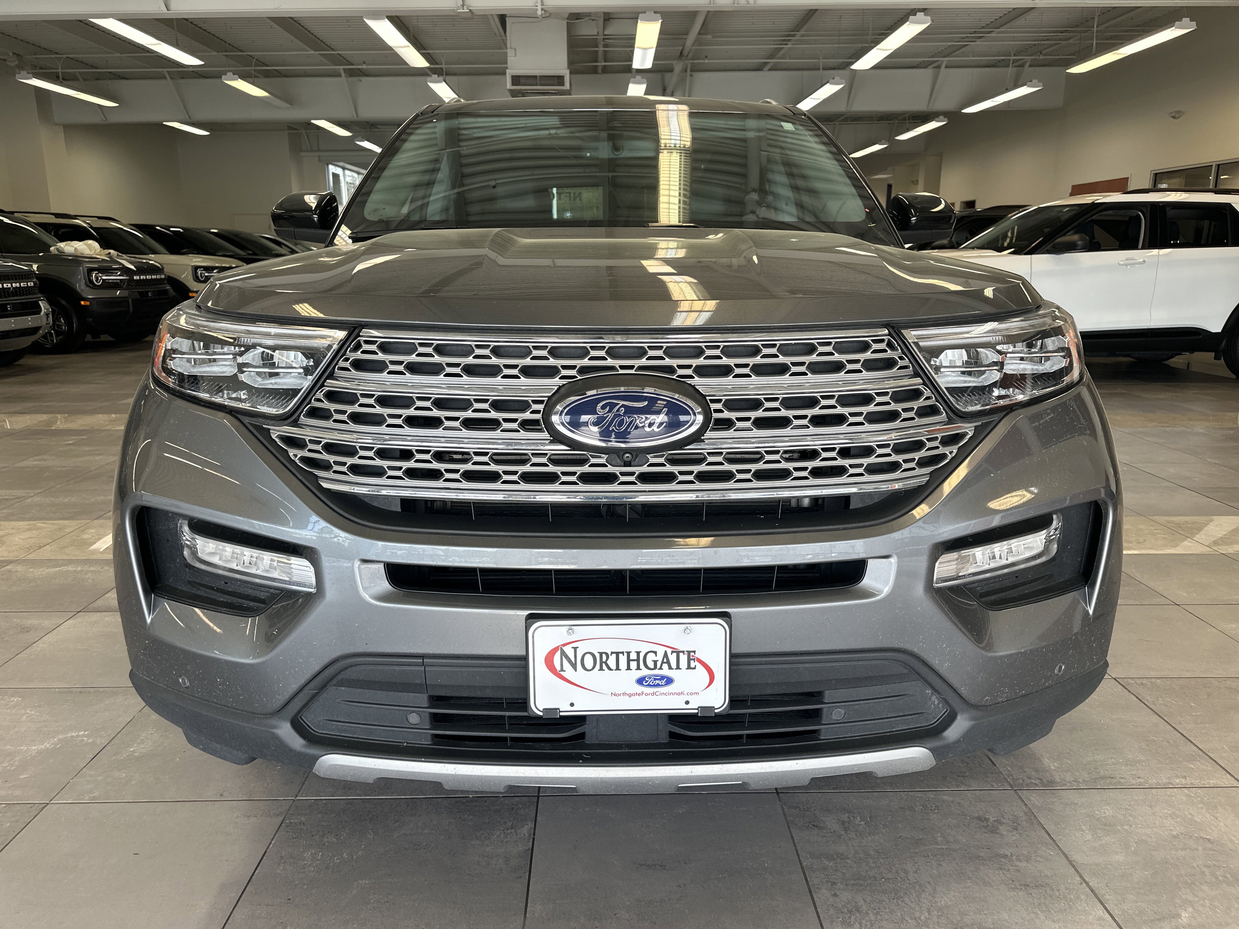 Used 2024 Ford Explorer Limited image 16