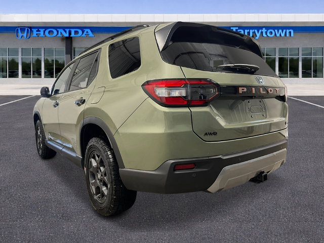New 2026 Honda Pilot TrailSport image 3