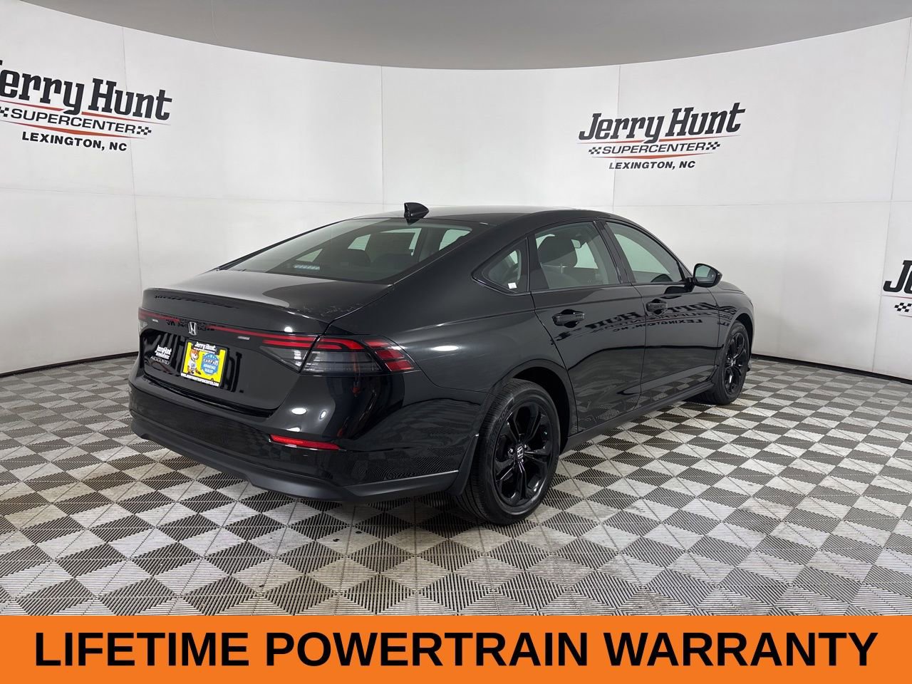 Used 2025 Honda Accord SE image 5