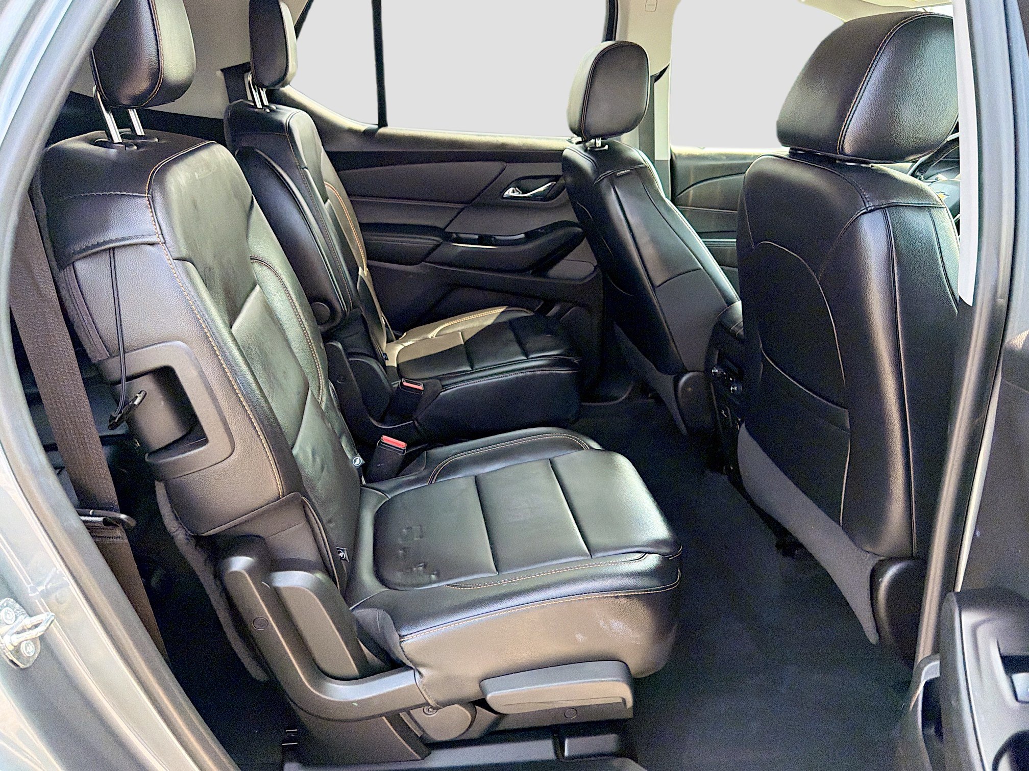 Used 2018 Chevrolet Traverse LT FWD image 30