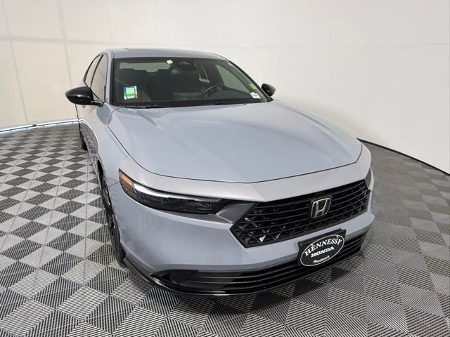 Used 2025 Honda Accord Sport image 8