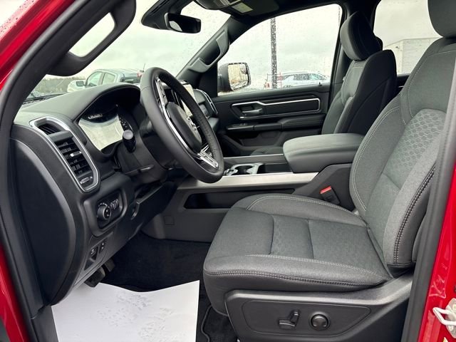New 2026 RAM 1500 4x4 Crew Cab image 8