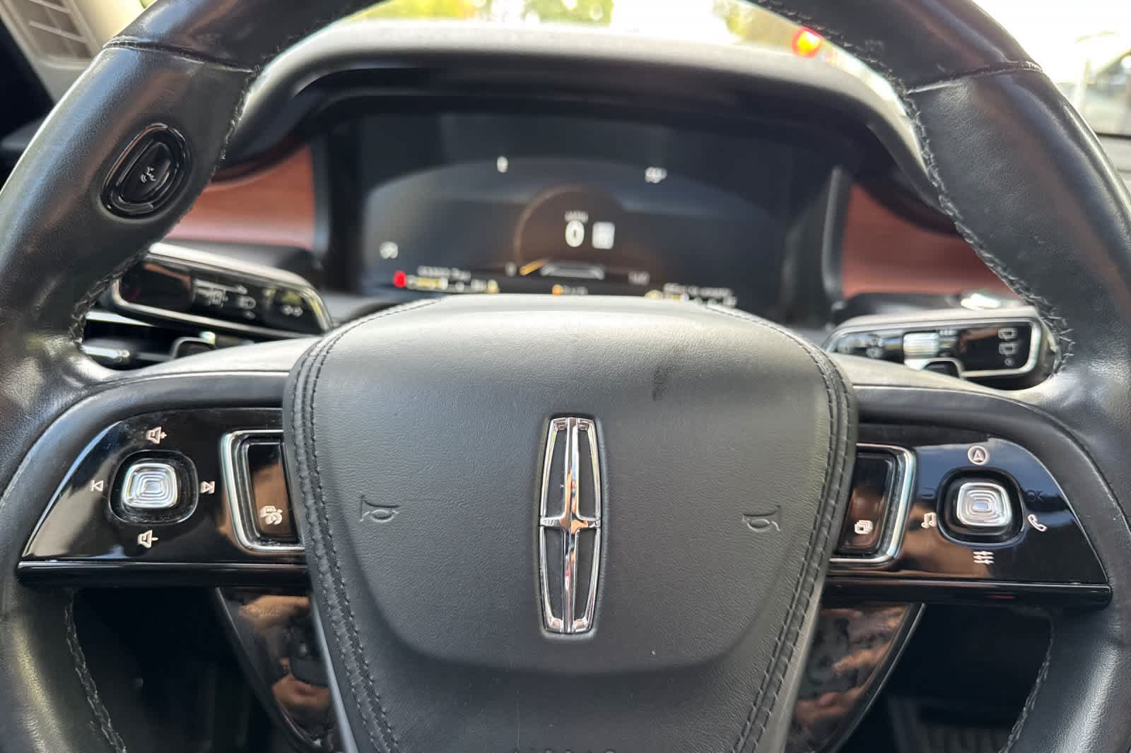 Used 2020 Lincoln Aviator Reserve RWD image 25
