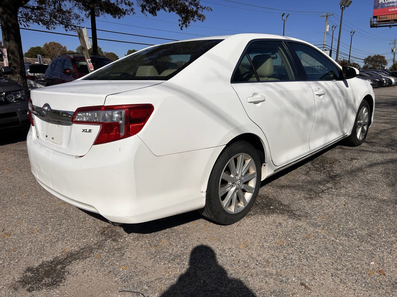 Used 2012 Toyota Camry XLE image 13
