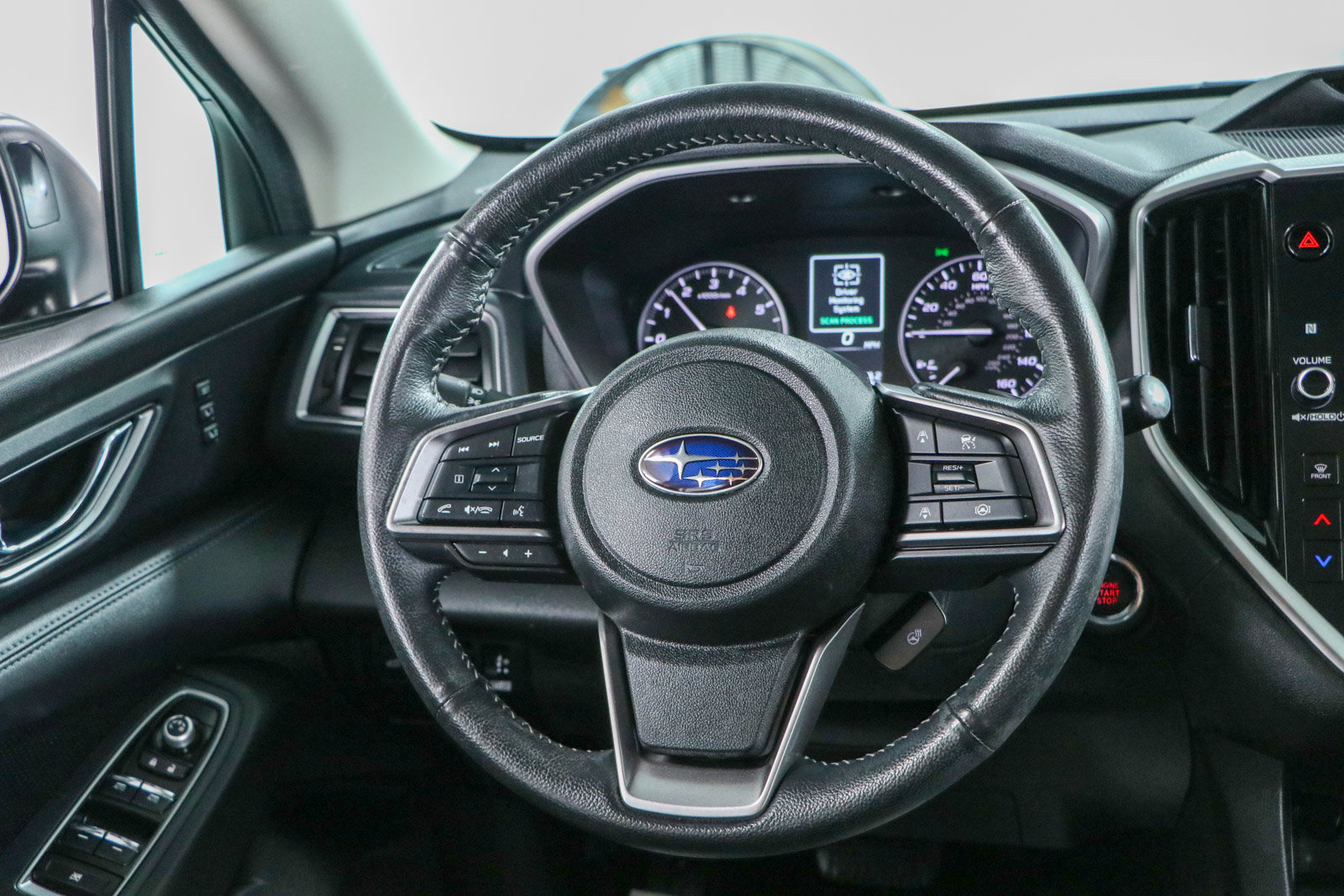 Used 2023 Subaru Ascent Limited AWD/4WD image 12