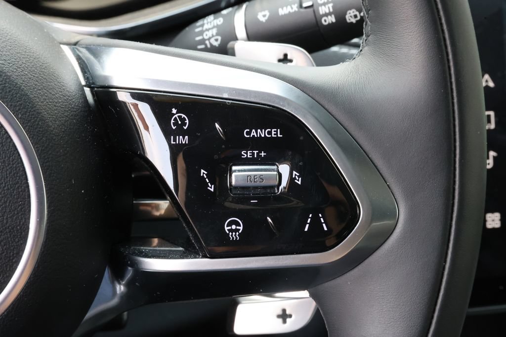 Certified 2026 Jaguar F-PACE R-Dynamic S AWD/4WD image 19