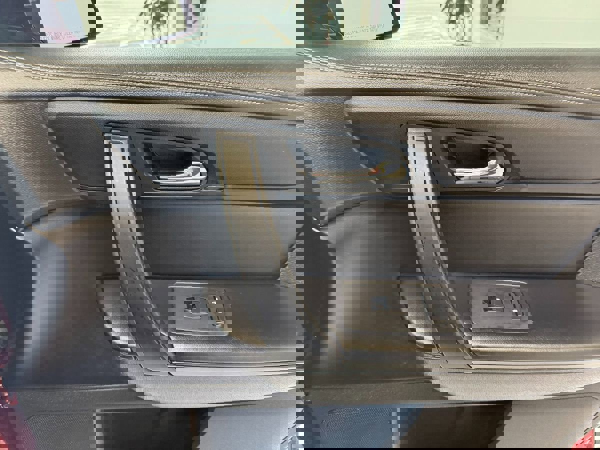 Used 2015 Chevrolet Traverse LT w/ Style and Technology Package image 15