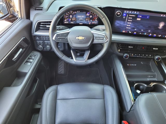 Used 2026 Chevrolet Suburban LT w/ Comfort Package AWD/4WD image 16