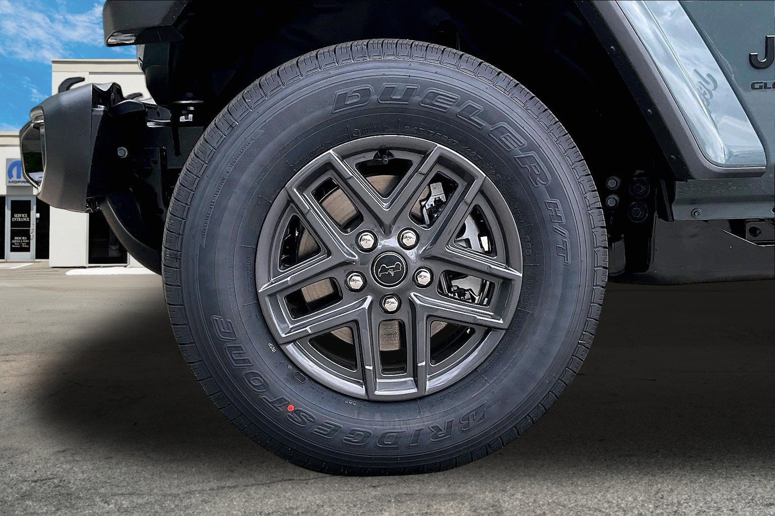 New 2026 Jeep Gladiator Sport AWD/4WD image 12