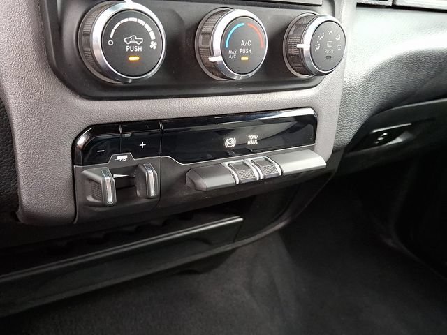 Used 2024 RAM 2500 Big Horn AWD/4WD image 24