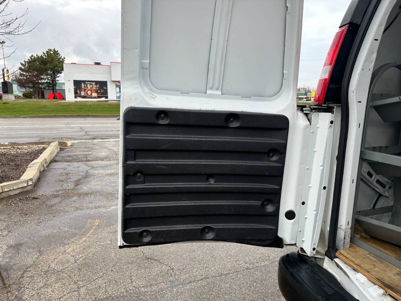 Used 2020 Chevrolet Express 2500 w/ Communications Package RWD image 11
