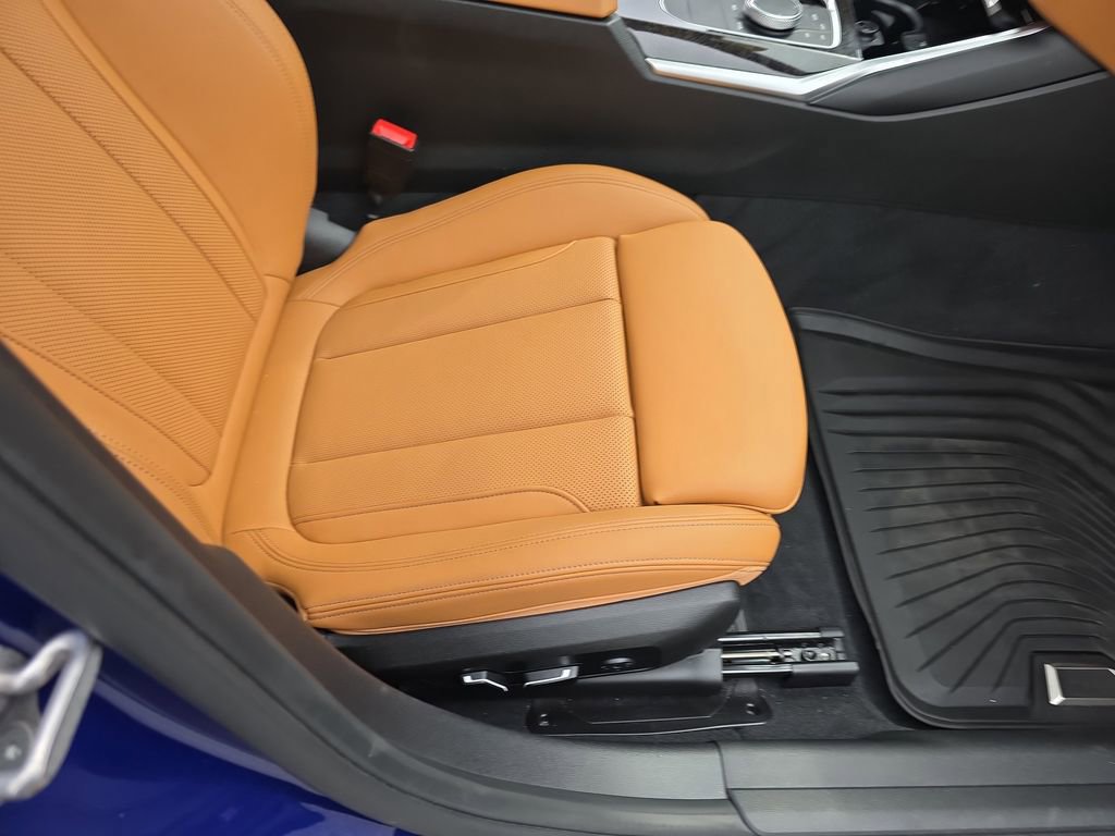 Used 2024 BMW 330i xDrive Sedan w/ M Sport Package image 12