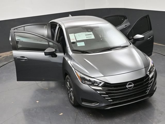 New 2025 Nissan Versa SV w/ Trunk Package FWD image 29