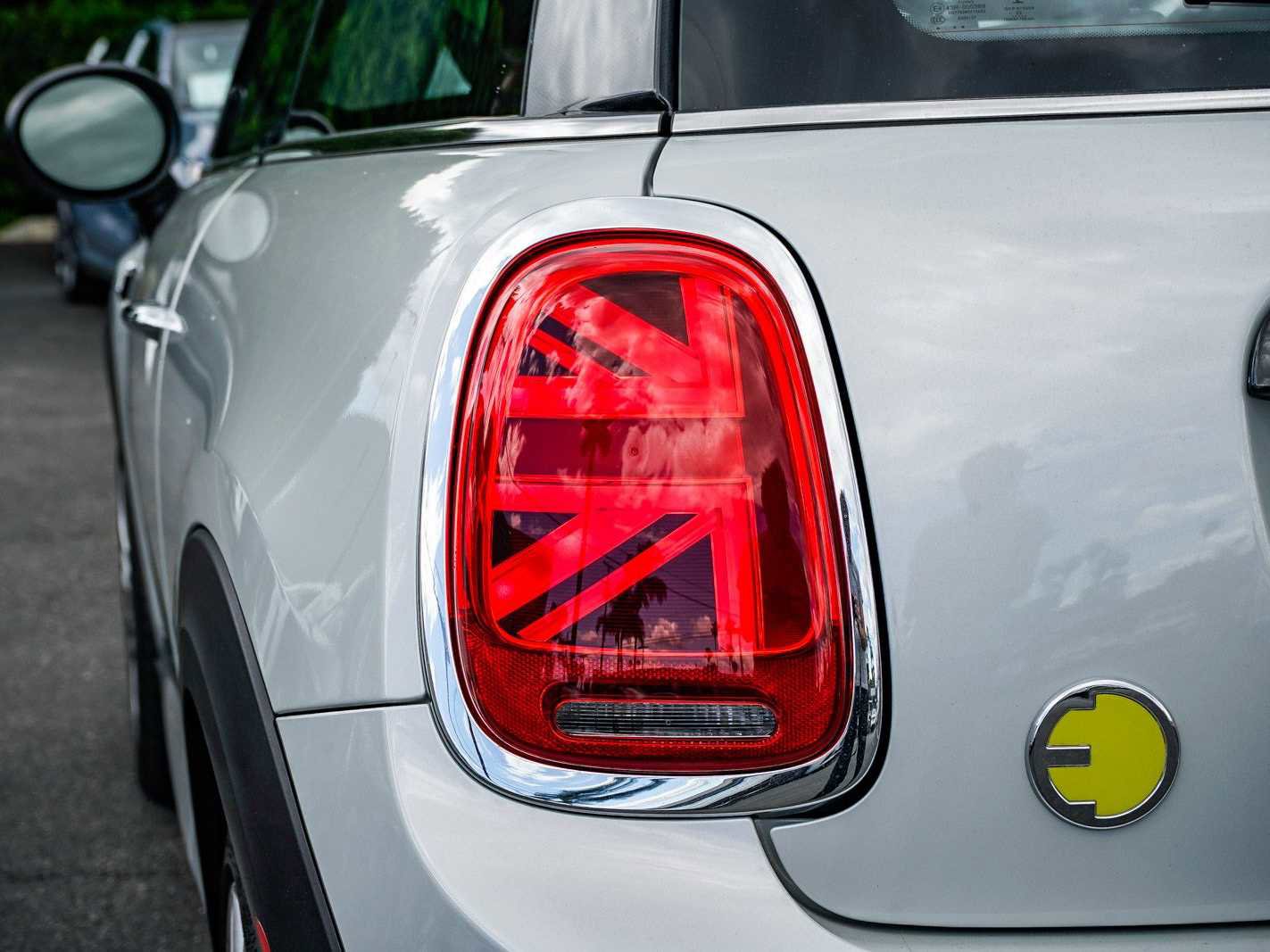 Used 2023 MINI Cooper SE image 9