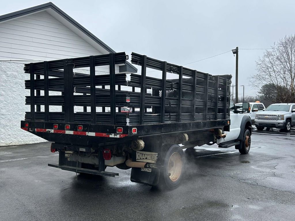 Used 2015 Ford F550 2WD Regular Cab Super Duty image 3